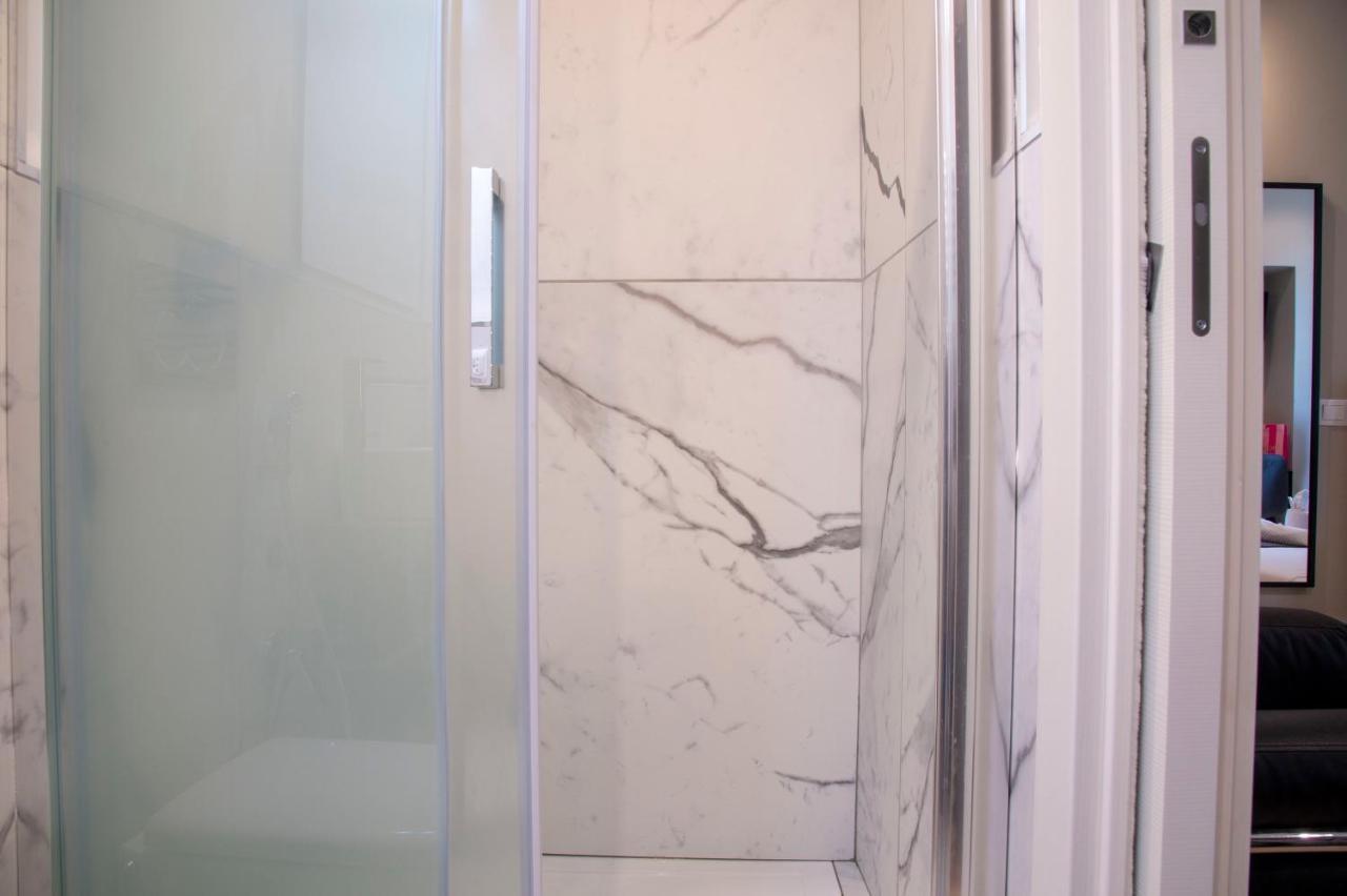 רומא Ad Suites Tritone מראה חיצוני תמונה