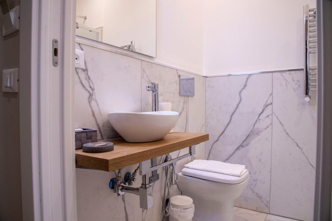 רומא Ad Suites Tritone מראה חיצוני תמונה