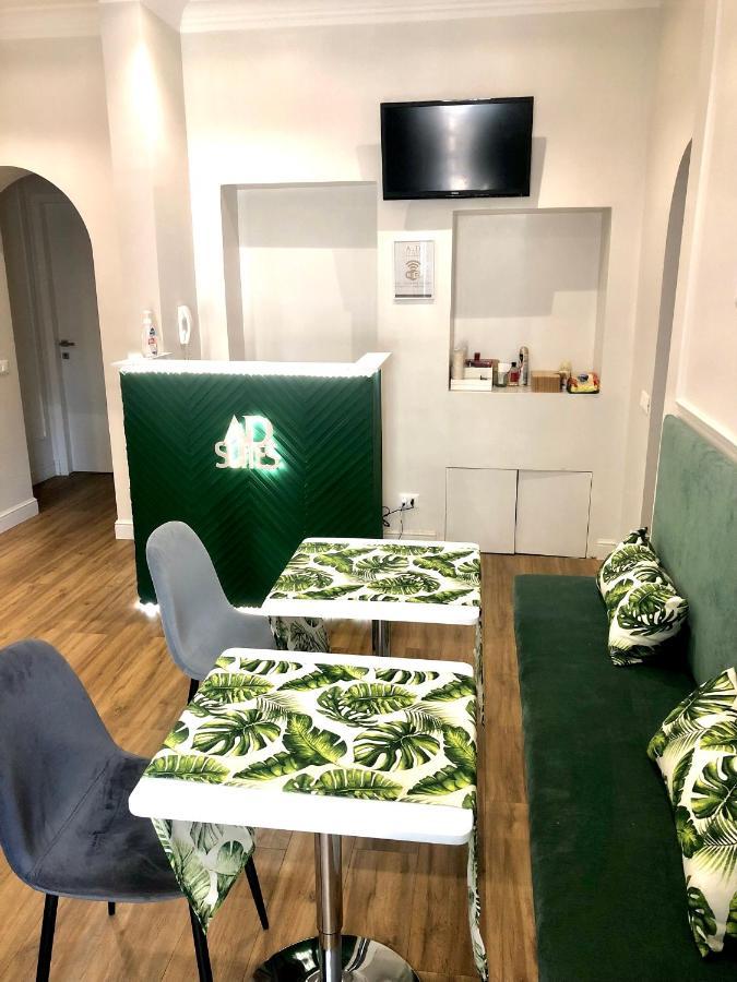 רומא Ad Suites Tritone מראה חיצוני תמונה