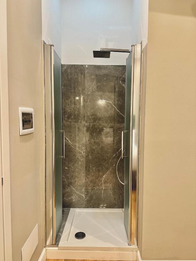 רומא Ad Suites Tritone מראה חיצוני תמונה